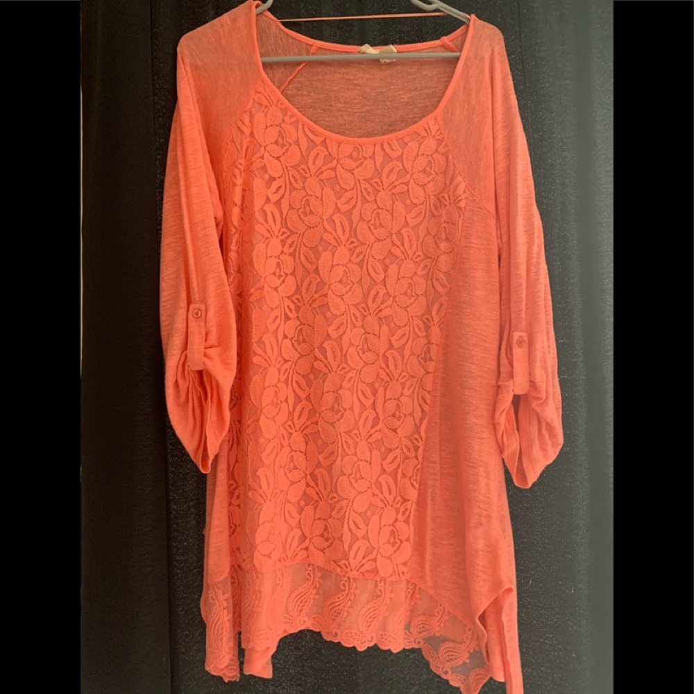 Large coral top